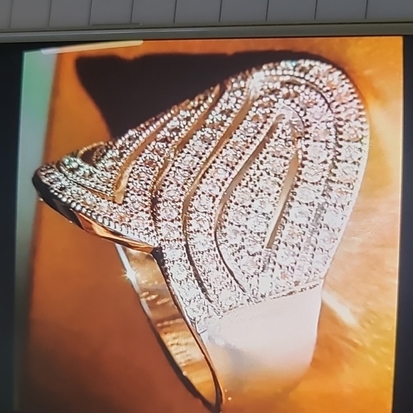 RING #204 - Picture 3 of 6